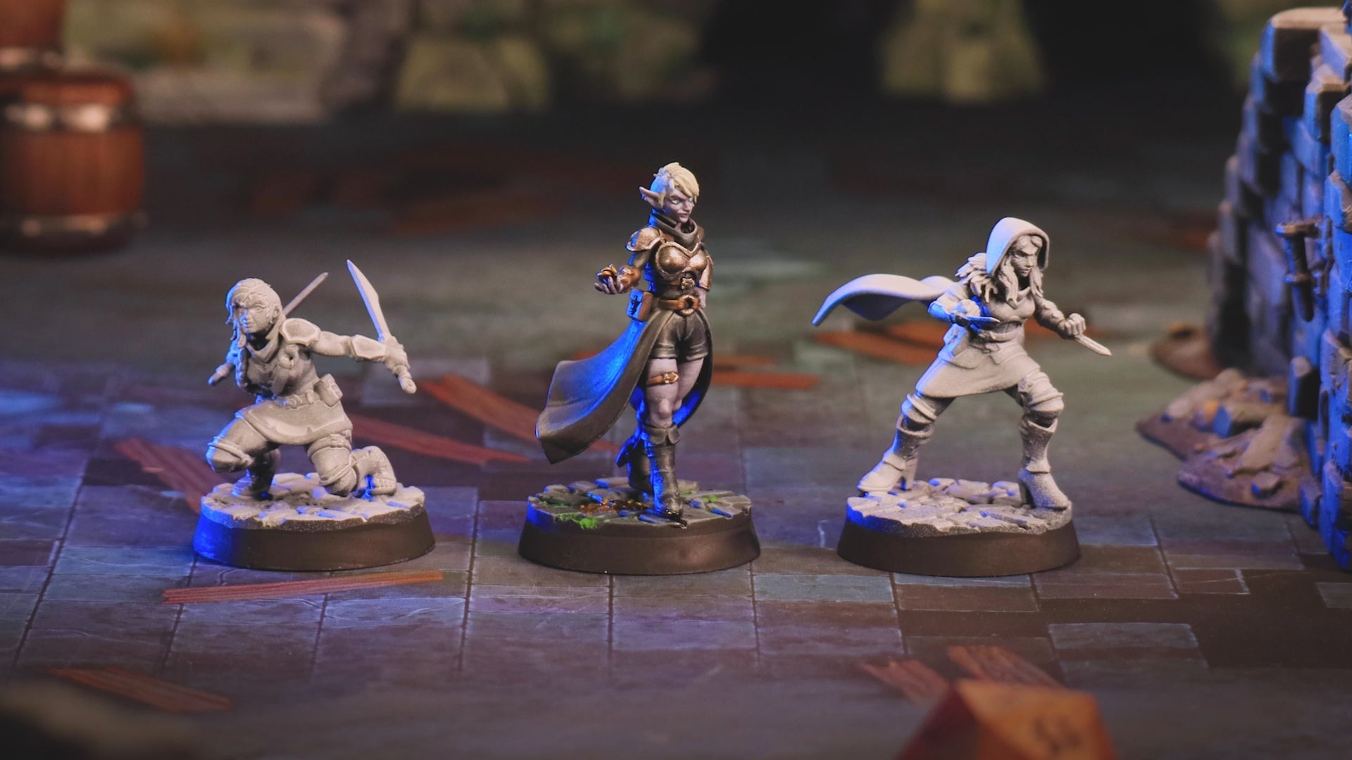 Rogue Sisters | Female Elf & Human Thief D&D Tabletop Minis | Heroic 32mm Scale